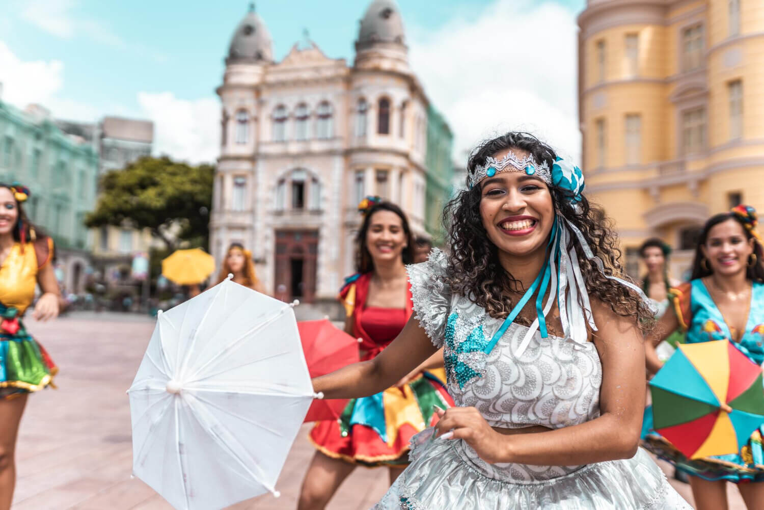 Santa Catarina une a tranquilidade das praias desertas com algumas das festas mais badaladas do país