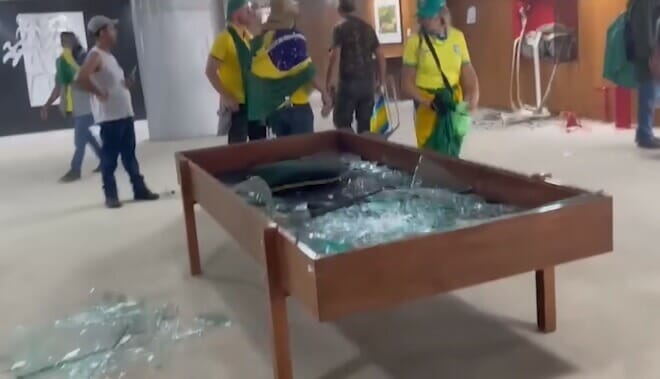 Invasão Planalto