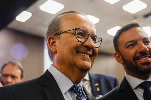 Jorginho Mello tomará posse neste domingo