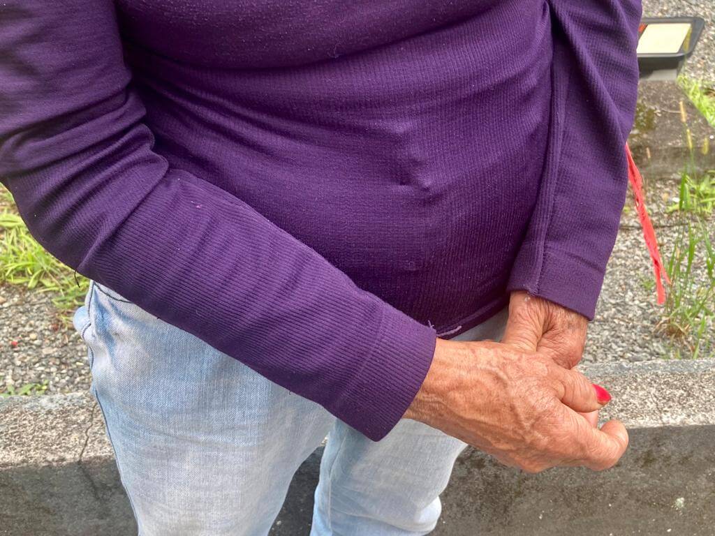 Mulher tem 66 anos e veio do Paraná colher DNA para auxiliar na identificação do filho