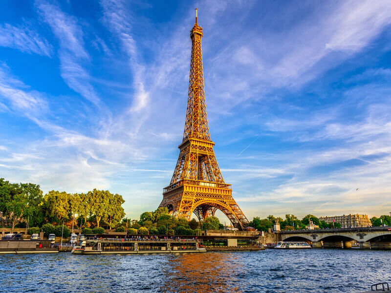Torre Eiffel em Paris
