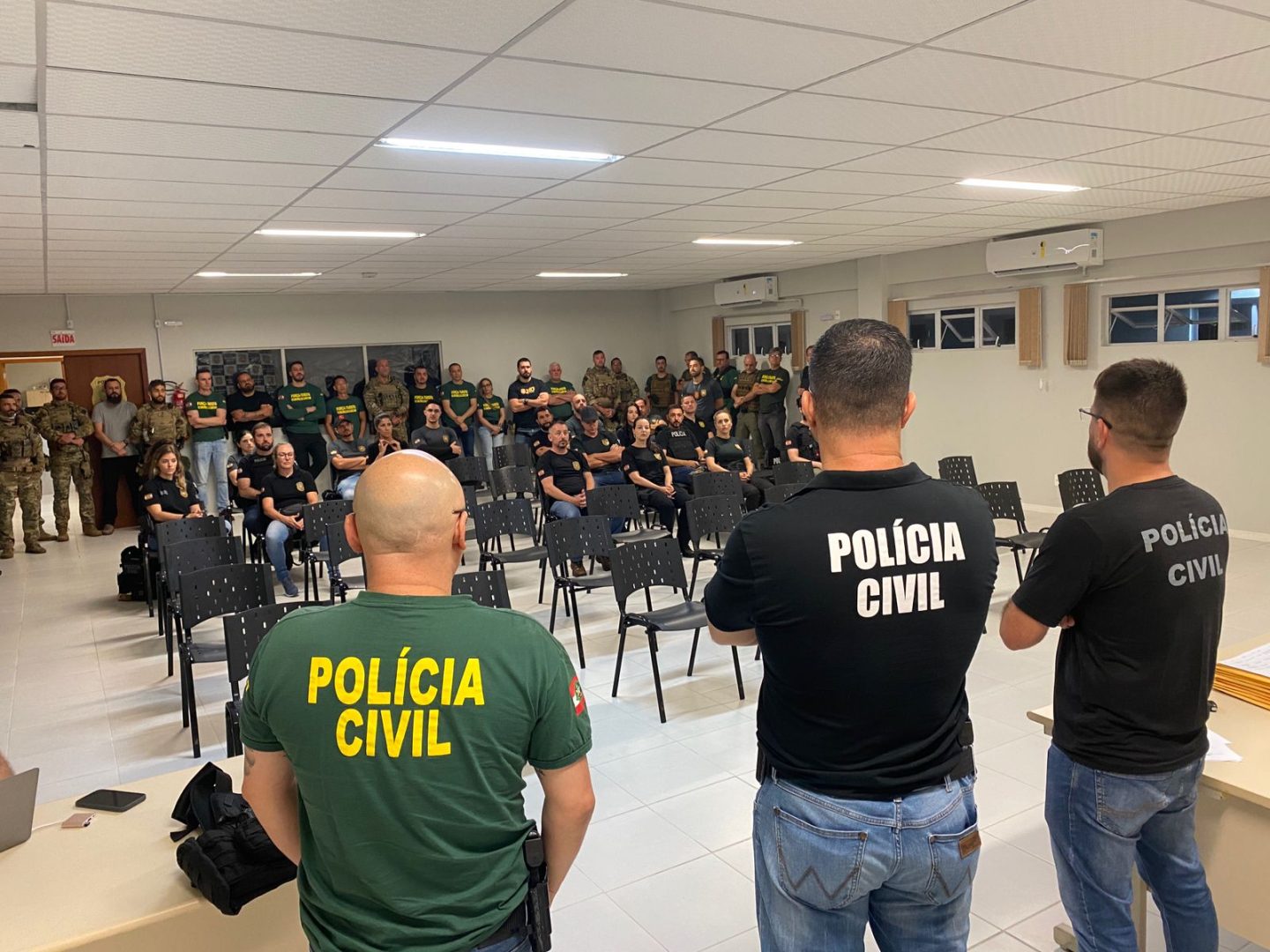 Operação ocorreu em cinco cidades catarinenses