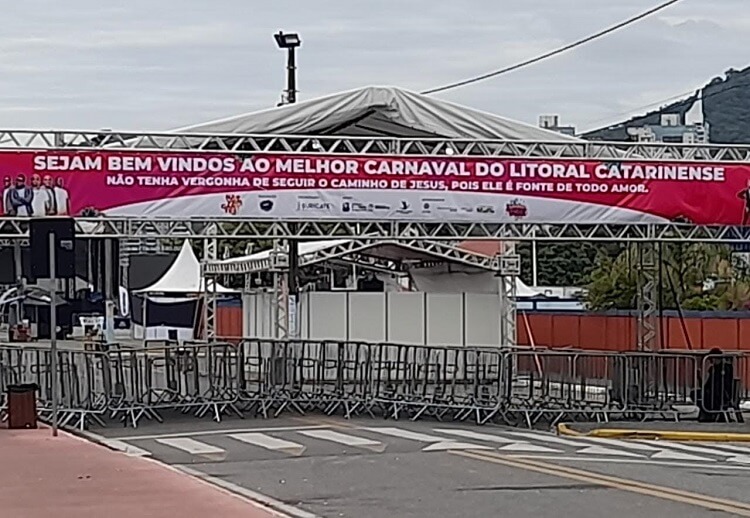 Acesso à arena do Carnaval de Navegantes