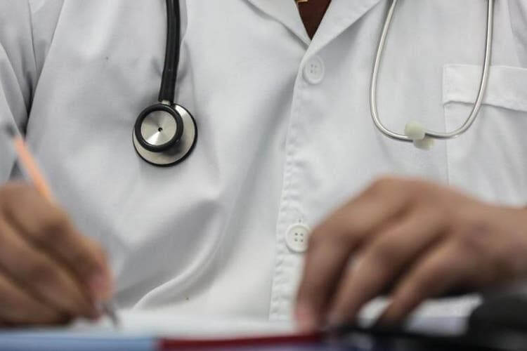 Projeto prevê gratificação de 30% para servidores de unidade de saúde do sistema prisional