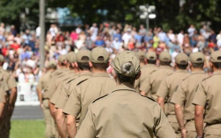 Comando Geral da PM quer trocar botas e cintos
