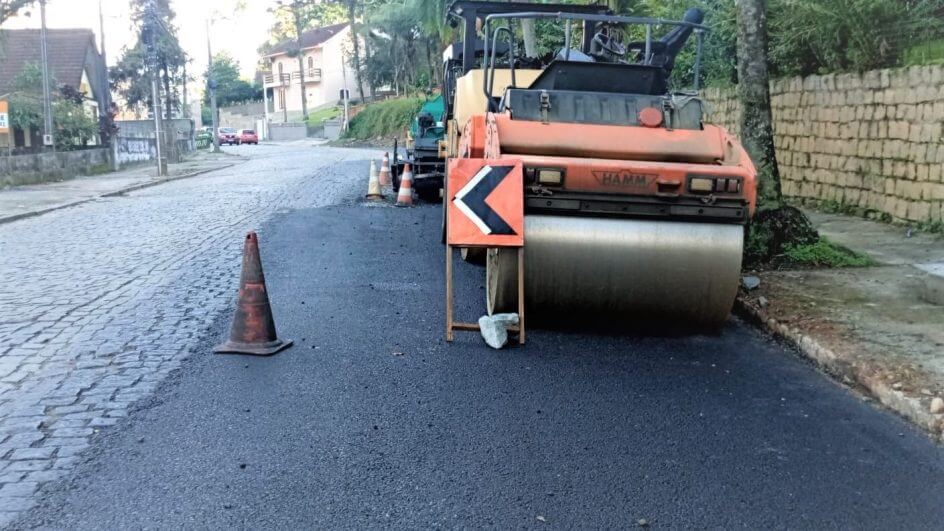 Obras da rua Copacabana foram iniciadas em março do ano passado