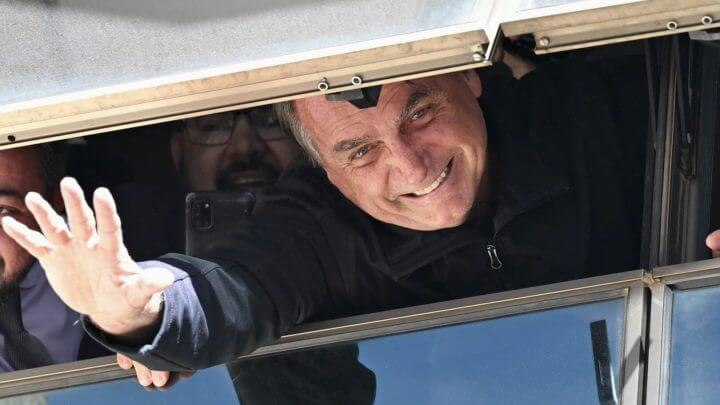 bolsonaro chega ao br