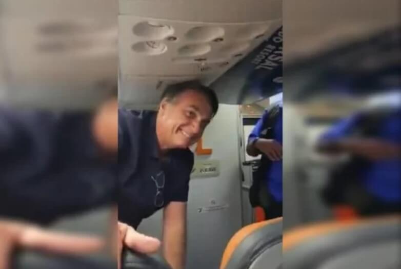 bolsonaro em voo
