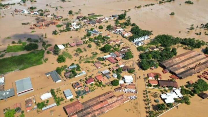 Estado de SC decretou emergência no ano passado, após chuvas em Canelinha (foto) e cidades da região