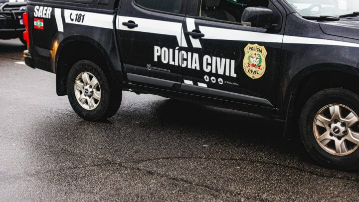 Uma pessoa foi presa por suspeita no crime (Foto: Polícia Civil/Divulgação)