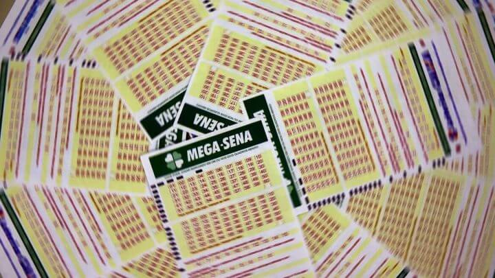 Ninguém acertou as seis dezenas e prêmio acumulou (Foto: Marcello Casal Jr/Agência Brasil)