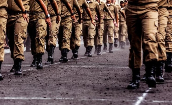 Policiais vão atuar nas escolas