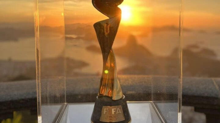 taça copa do mundo futebol feminino