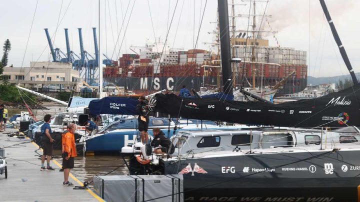 the-ocean-race-barcos-na-agua-1