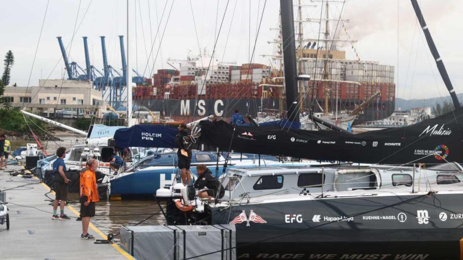 the-ocean-race-barcos-na-agua-1