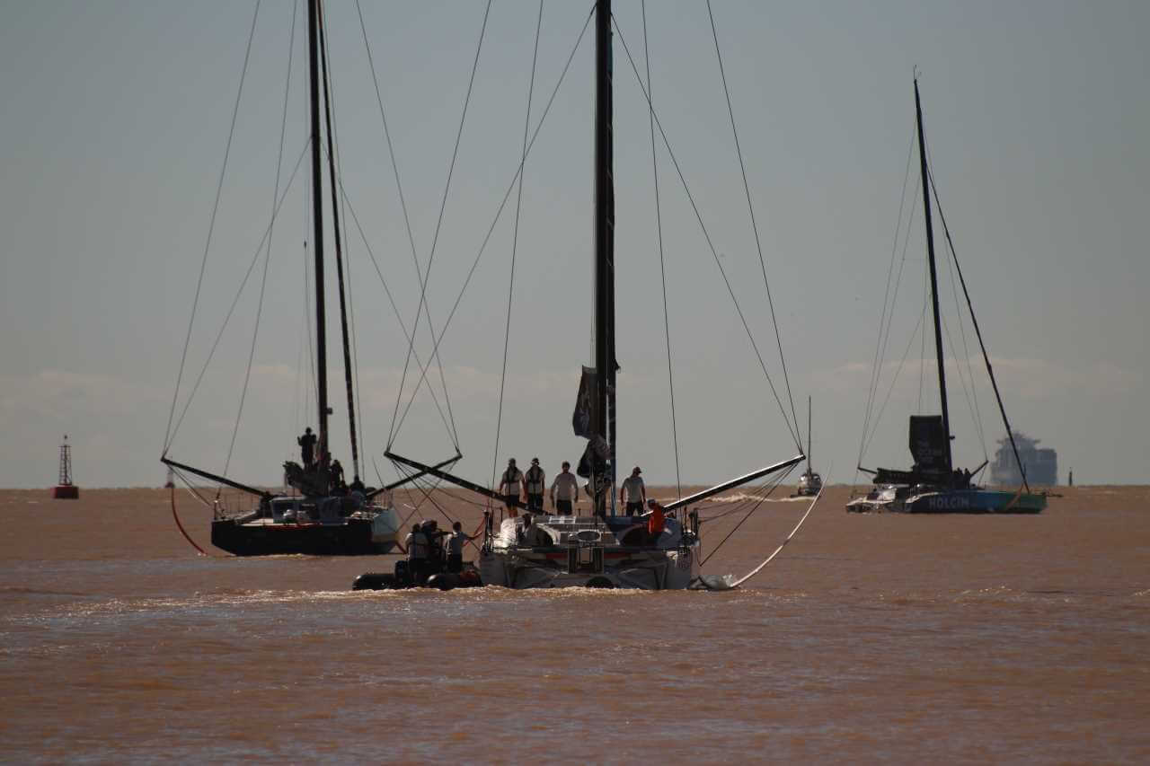 the-ocean-race-barcos-na-agua-2