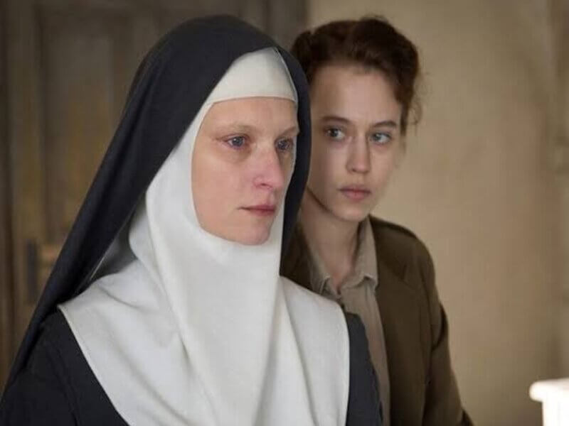 Cena da protagonista do filme 'Agnus Dei'