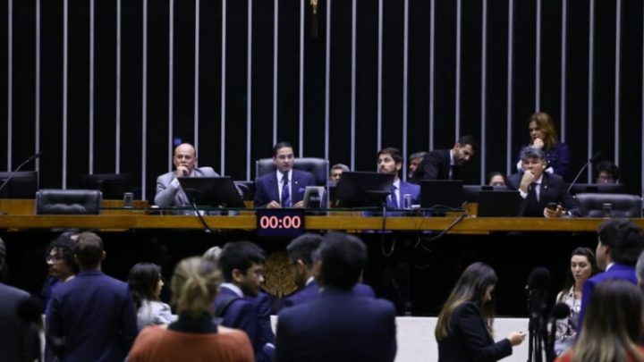 Aprovação da equidade salarial