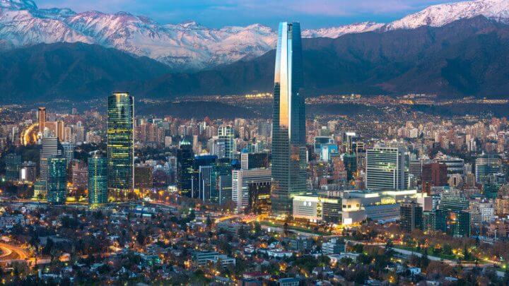 Imagem aérea de uma cidade no Chile
