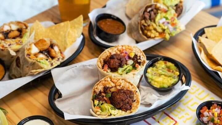 O negócio surgiu a partir do sonho de três amigos que viram nos burritos, salsas e nachos uma oportunidade para encantar paladares