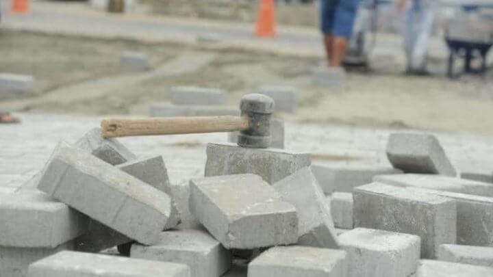 Retomada da pavimentação comunitária em Joinville começou em abril do ano passado