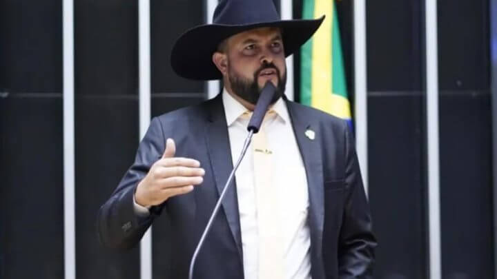 Zé Trovão no plenário da Câmara