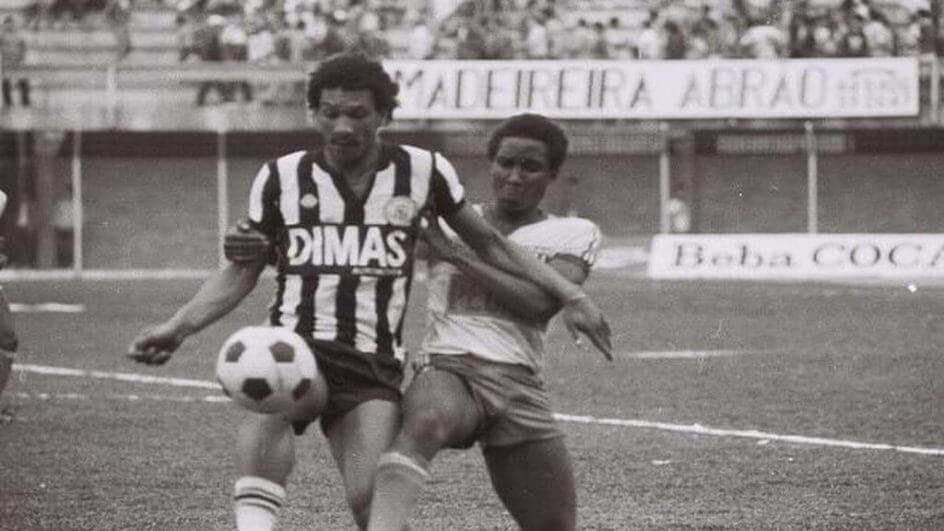 Albeneir marcou 93 gols com a camisa do Figueirense nos anos 80