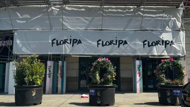Entenda porque bar em Manchester estampa o nome de Florianópolis na fachada