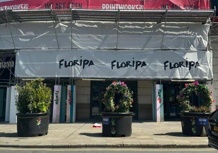 Entenda porque bar em Manchester estampa o nome de Florianópolis na fachada