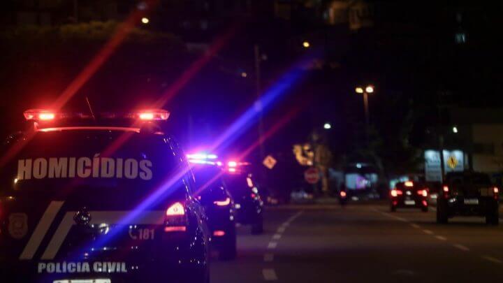 Suspeito pelo crime não foi localizado
