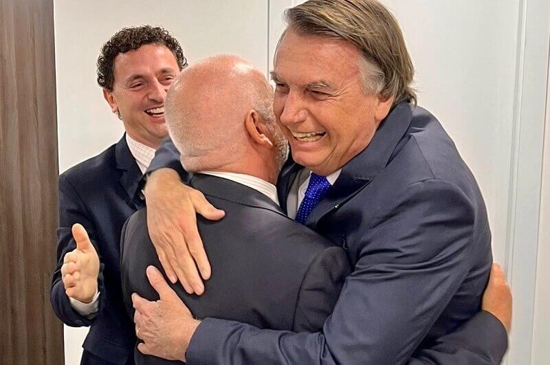 Bolsonaro recebeu Peninha e Pezenti