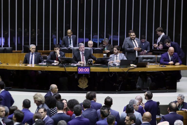 câmara aprova mp das esplanadas