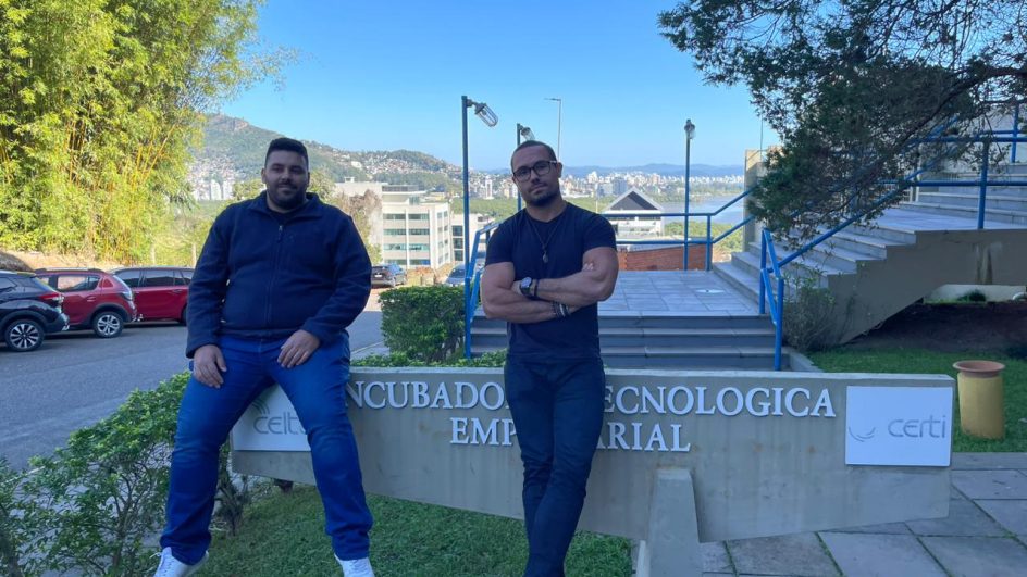 Eduardo Melo e Bruno Rosa, sócios empreendedores da Limpme.