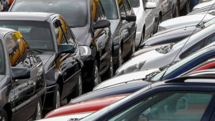Queda no preço dos carros com programa do governo federal puxou deflação em Florianópolis
