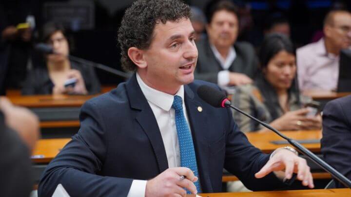 Deputado Rafael Pezenti é autor da proposta